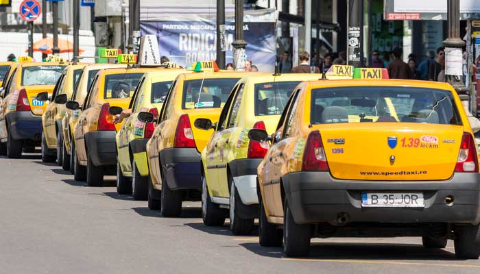 Cum Taxicloud Poate Ajuta Companiile de Taxi din România: Caracteristici Cheie